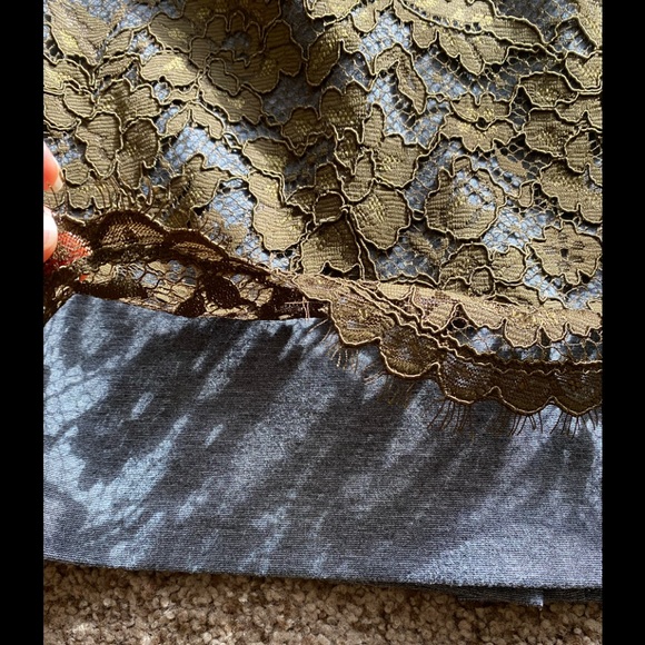 LOFT pencil skirt. Olive green lace - Picture 3 of 6